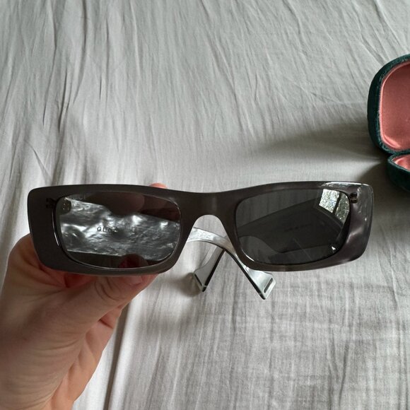 New Gucci Women\'s Sunglasses GG0516S 002 Gray Marble White Pearl / Silver 52MM main image 5